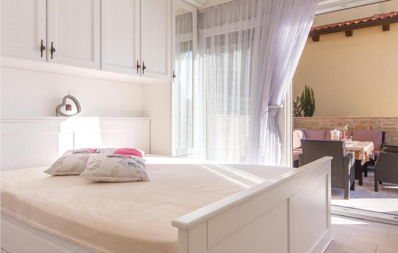 Lovely Apartment In Medulin With Kitchen 외부 사진