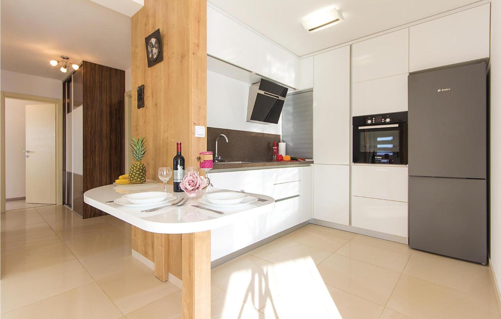 Lovely Apartment In Medulin With Kitchen 외부 사진