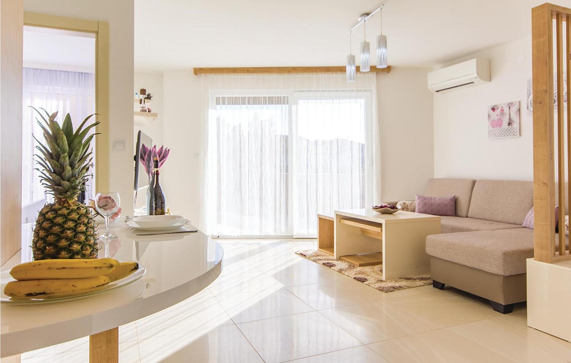 Lovely Apartment In Medulin With Kitchen 외부 사진
