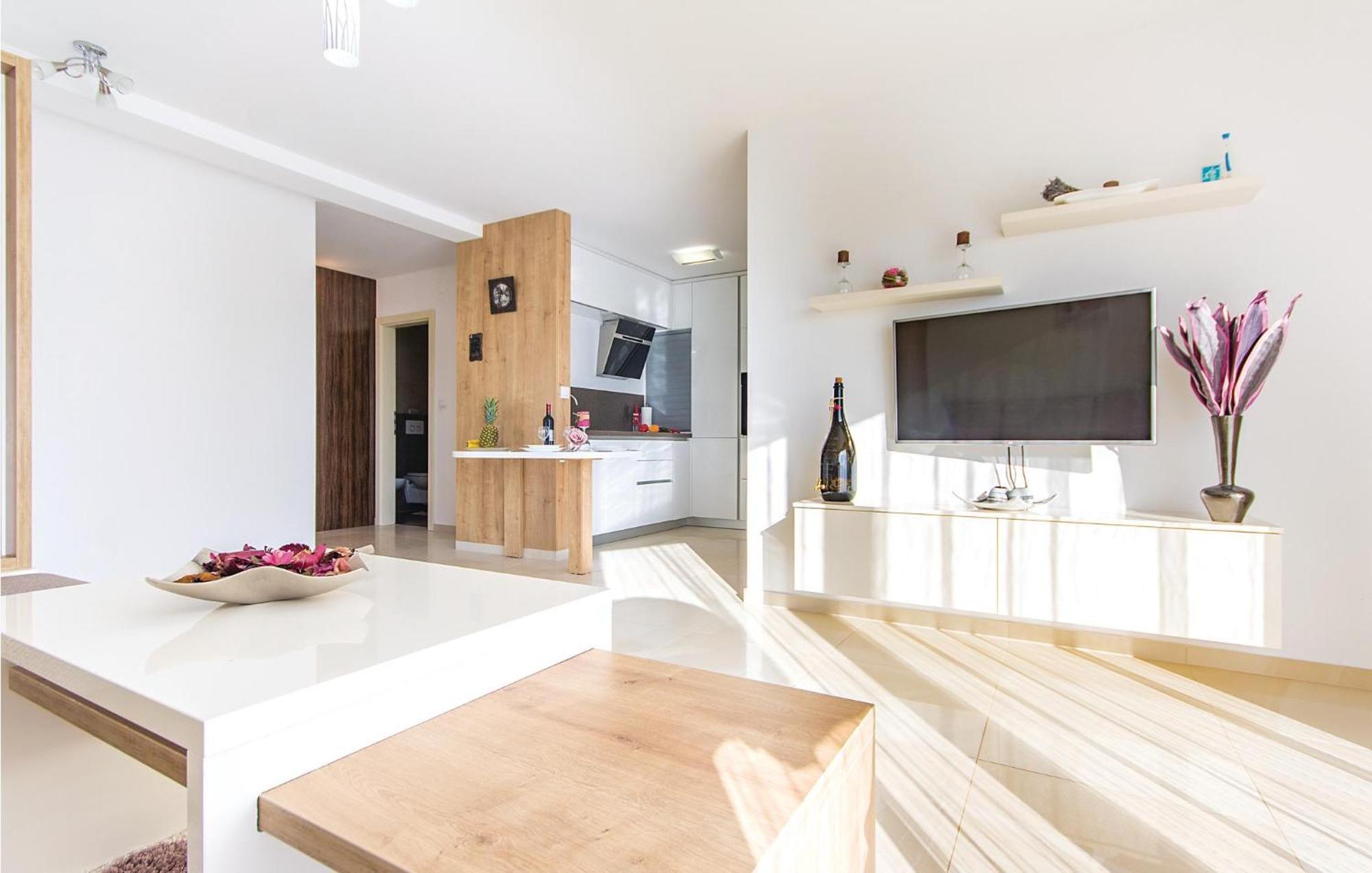 Lovely Apartment In Medulin With Kitchen 외부 사진