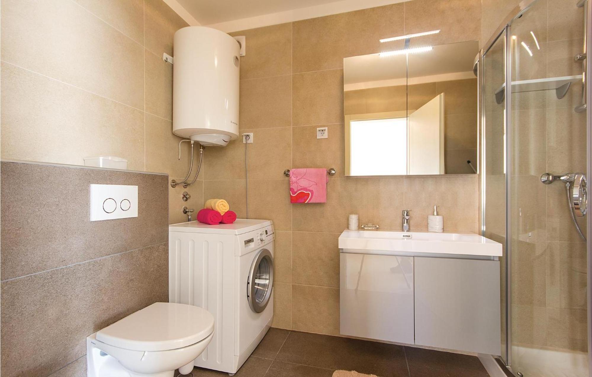 Lovely Apartment In Medulin With Kitchen 외부 사진